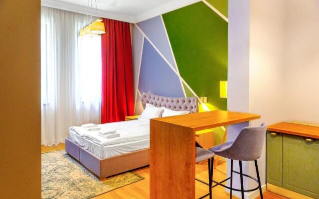 H 11 Downtown Aparthotel