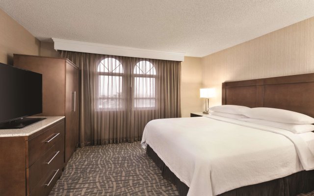 Embassy Suites by Hilton Santa Ana Orange County Airport