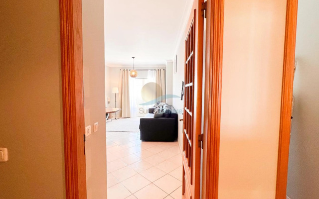 Oura Praia Hotel And Apartments