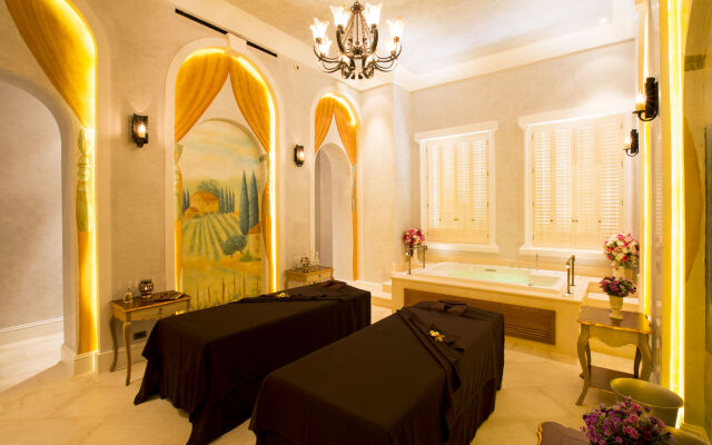 Town Square Suites by Toscana Valley