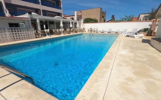 Hôtel Les Sables - Urban Style - by Logis Hotels