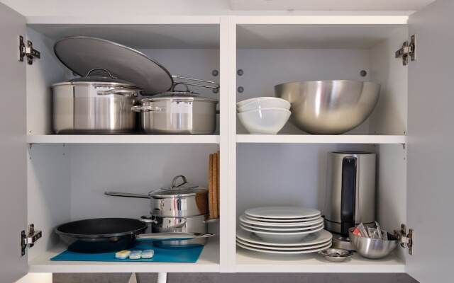 URBAN ISLAND - Riverside Apartments