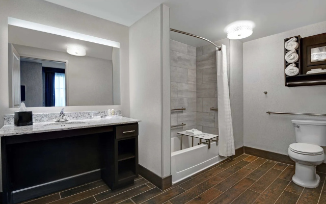 Homewood Suites by Hilton Edison Woodbridge