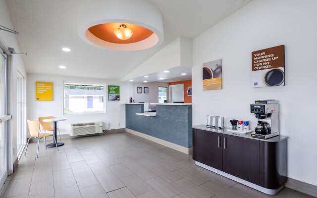 Motel 6 Troutville, VA
