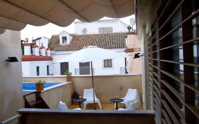 Alcazar Pool Villa by Valcambre