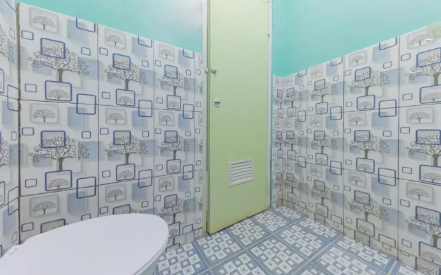 RedDoorz near Pantai Ujung Genteng