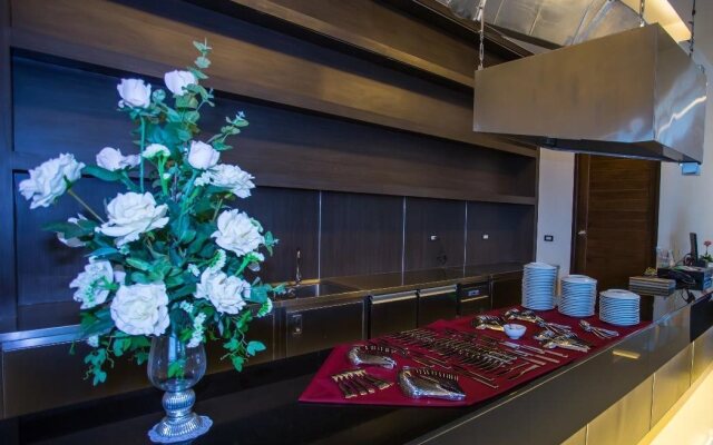 42C The Chic Hotel