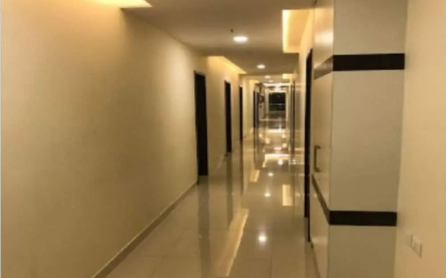 Hotel R K Renaissance