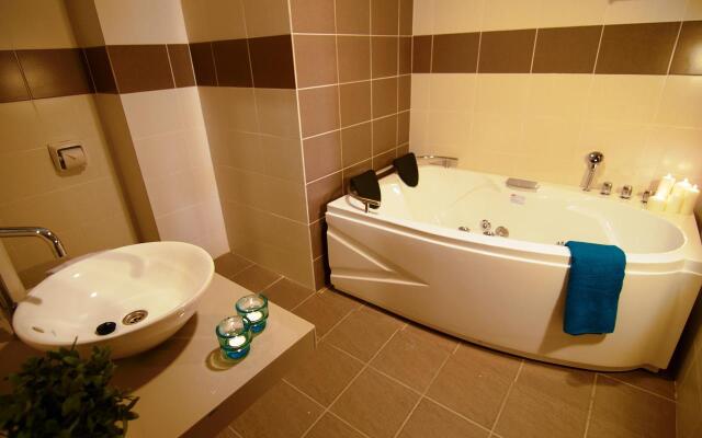 Bayou Lagoon Park Resort Residence