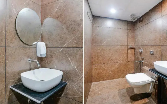 Hotel Riza International