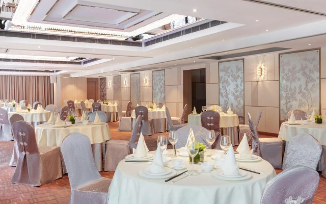 Royal Park Hotel