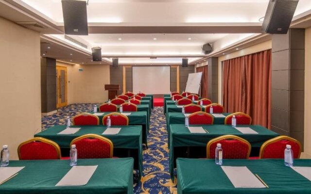 Dongguan Bo Ai Holiday Hotel