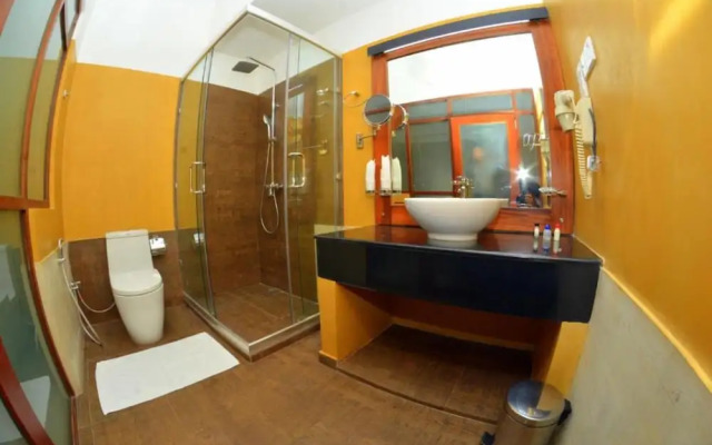 Beach Corridor Hotel & Spa with Free Airport Shuttle