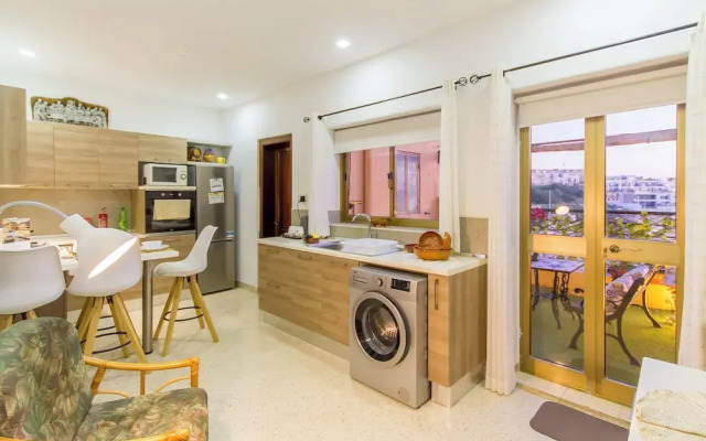 Sunny Maltese Townhouse Madonnina Kalkara