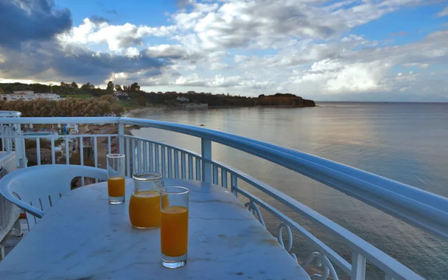 Filoxenia Beach Apartments