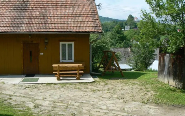 Chata z kominkiem na wyłączność w Bieszczadach