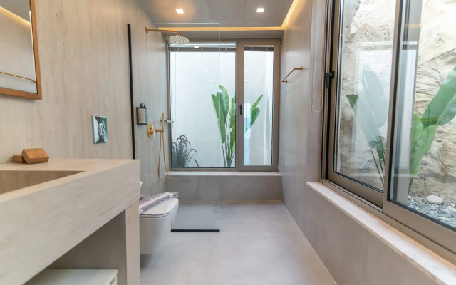 Akres Luxury Sea View Villas