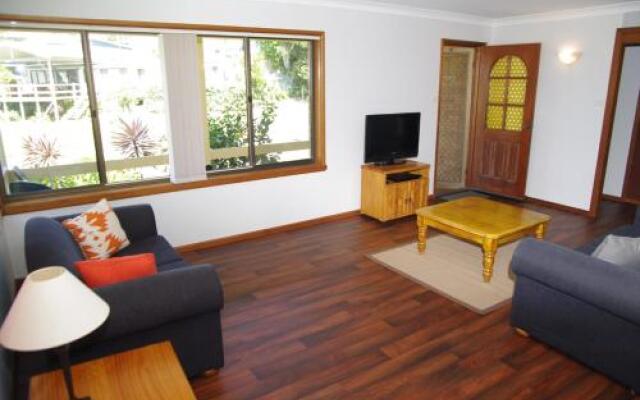 Breakaway, 11 Scott Street