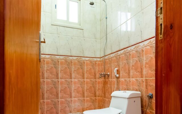 OYO 492 Rose Plaza For Housing Units