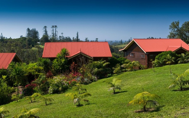 Jacaranda Park Holiday Cottages – Outside – Burnt Pine
