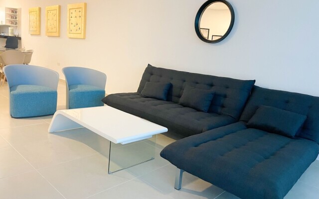 Oceanblue by Andiani Travel