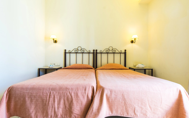 Lia Sofia Apartments