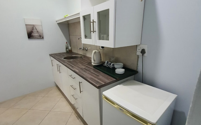 Zambezi Riverside Accommodation