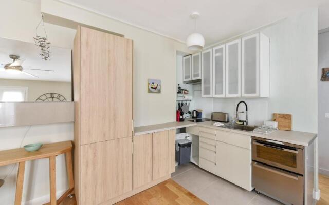 Welkeys - Crozatier Apartment