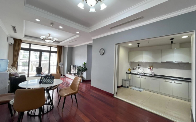 Vinhomes Royal City Luxury Apartment 3 Br – Guest Rooms – Hanoi