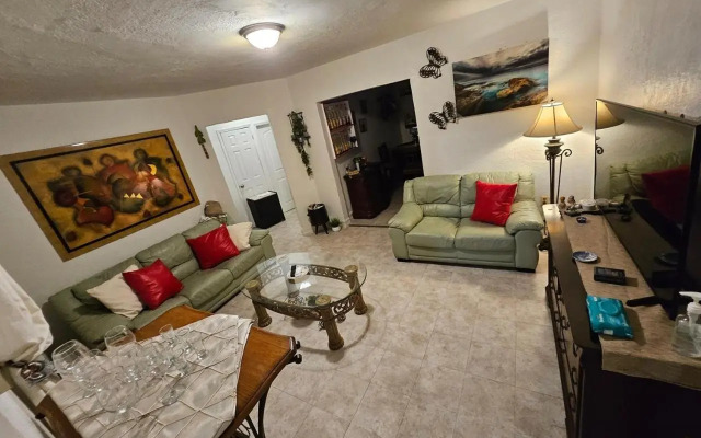 Little Havana 2BR Near Brickell & Midtown