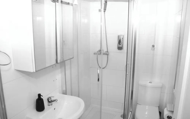 Sleeps6-freewifi-smarttv-netflix-familyfriendly