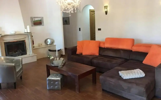 Coastal House in La Marina-sleeps6 - Private Pool