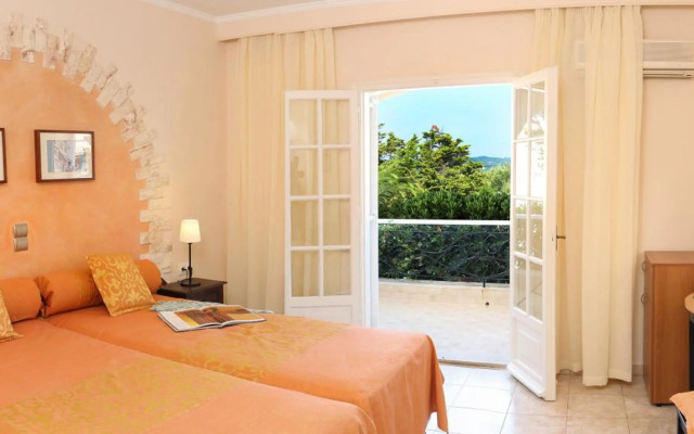 Nefeli Hotel