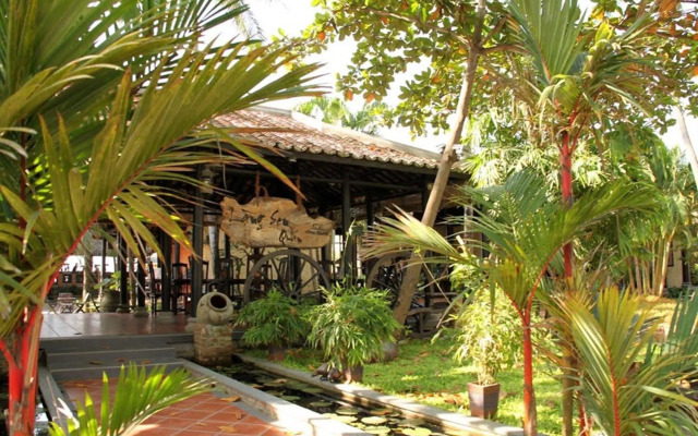 Lotus Village Resort Mui Ne