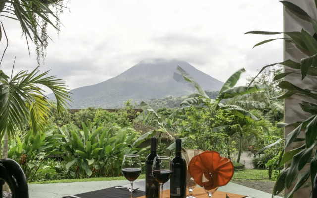 Mountain Paradise Hotel