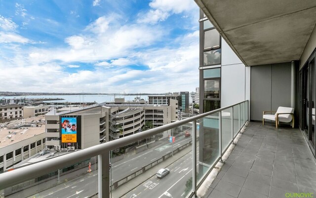 QV Modern Upscale Apartment - 1012