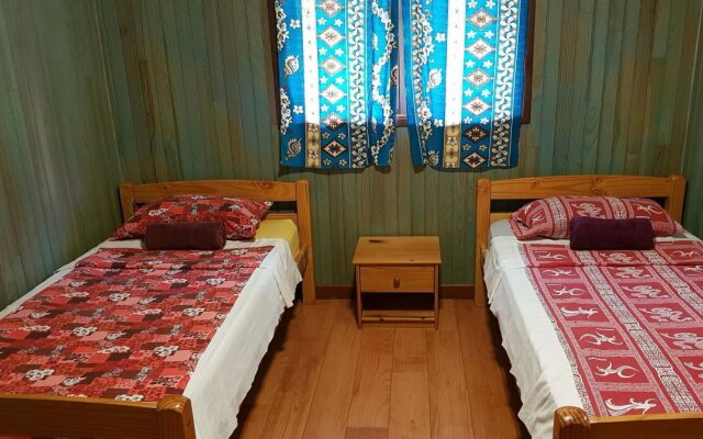 Vaianae Lodge