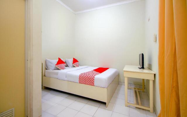 OYO 3083 D Kost 3 Syariah