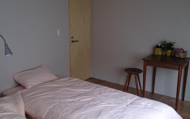 GrapeHouse Koenji - Hostel, - Caters to Women