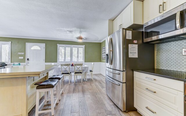 Summertime Sanctuary by Vtrips