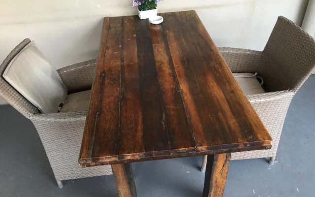 Arkenstone Frys Guesthouse And Restaurant