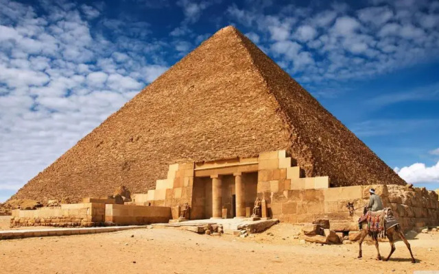PR Pyramids Inn
