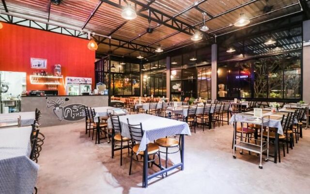 OYO 119 Baan Noppadol Hua Hin Loft