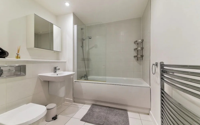 Central 2-bed Apartment-sleeps 5 & Rooftop Terrace