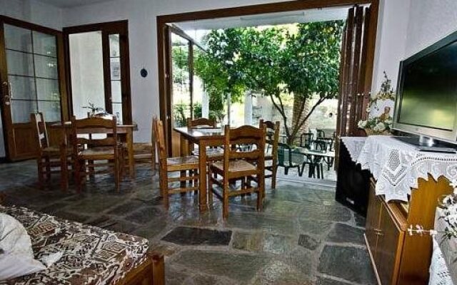 Narkissos Hotel