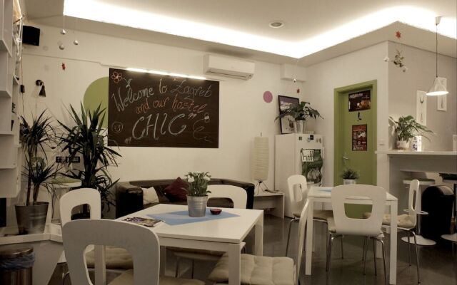 Chic Hostel
