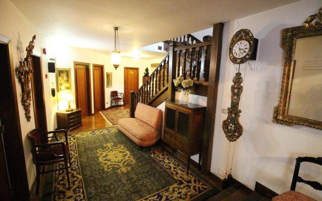 Hotel Santillana
