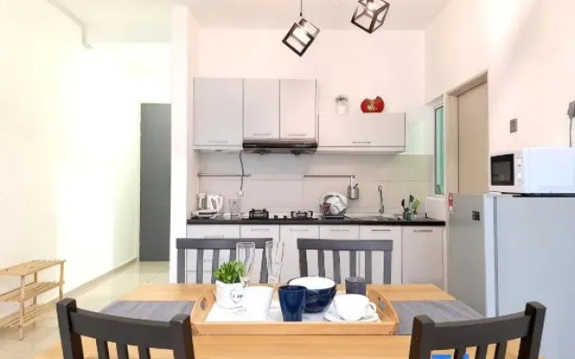 KLIA Ehsan Residences Sepang Nilai by BeeStay – Kitchen – Sepang