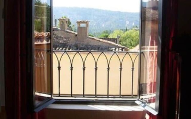 La Cour Carree