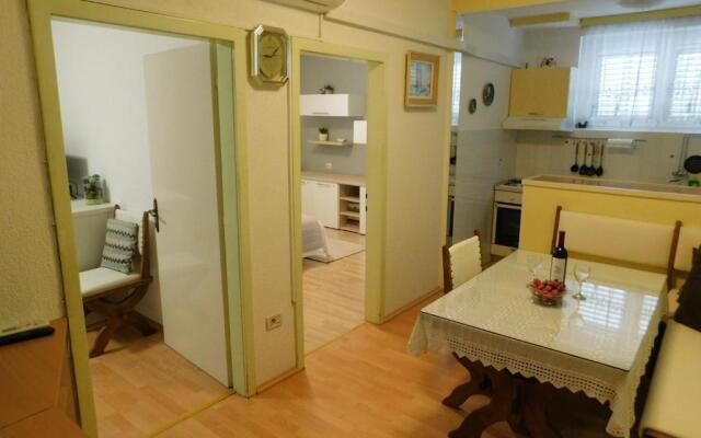 Apartment Doni
